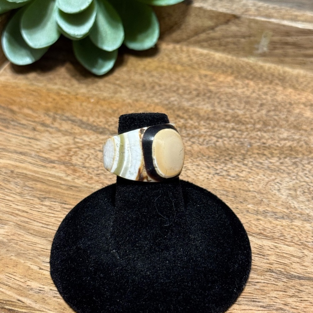 Vintage mother of pearl shell ring natural hand crafted size 6